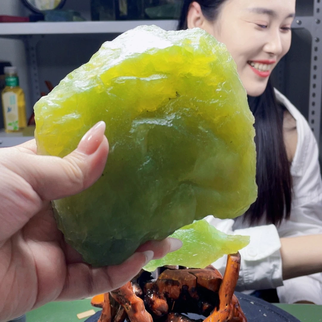 蛇纹石玉未镶嵌岫玉