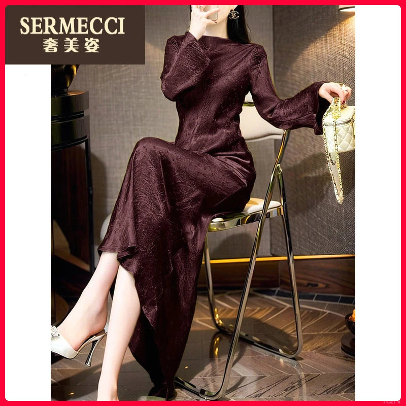 气质时尚奢美姿减龄2025年秋季新款高级感暗红色裙子