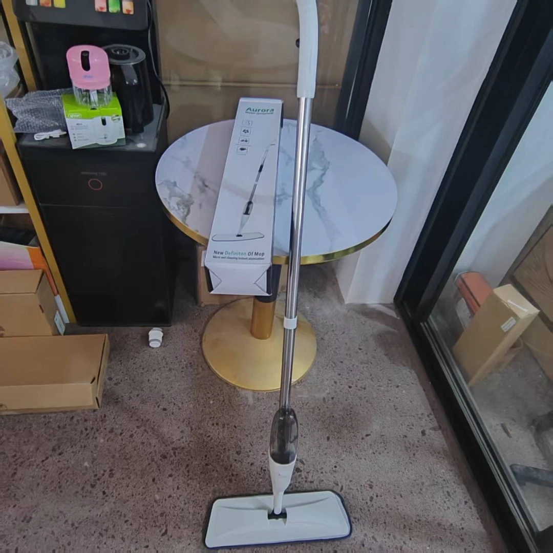 新款喷水拖把家用