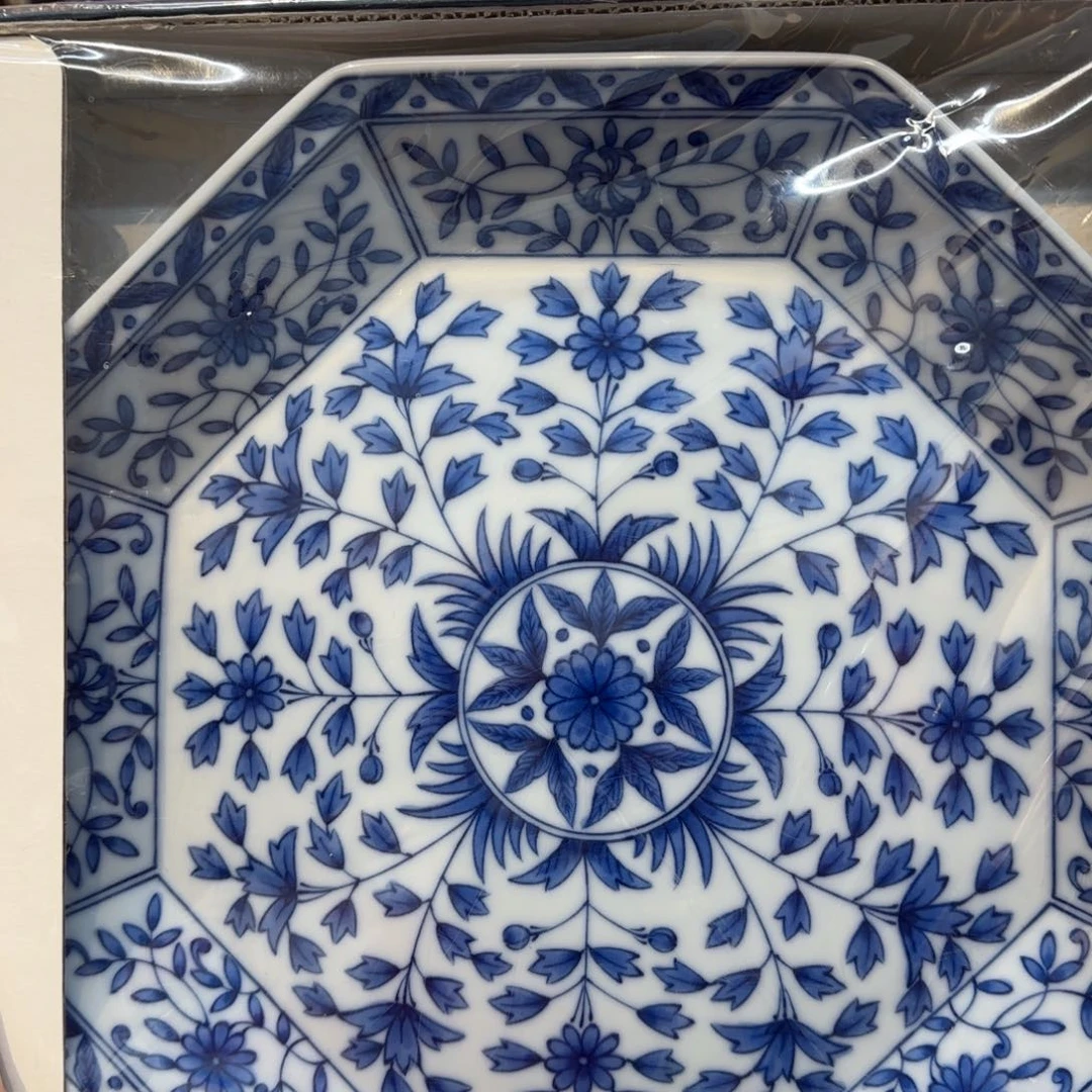 茶盏咖啡杯里的咖啡是我