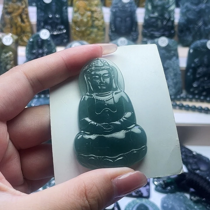 翡翠未镶嵌颈饰翡翠未镶嵌