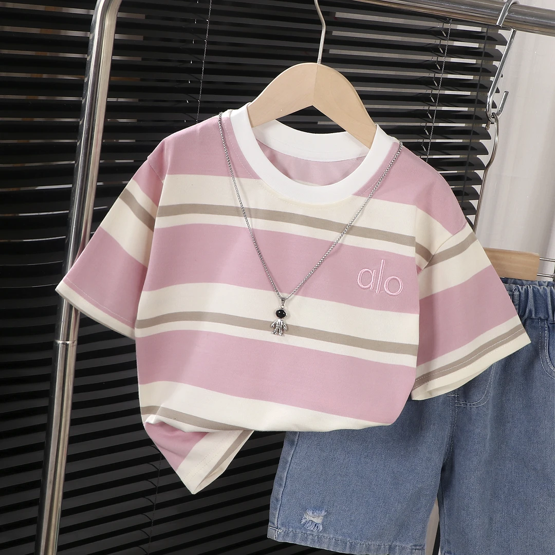 高品质夏季新款韩系休闲圆领T恤男童短袖条纹刺绣百搭宽松版