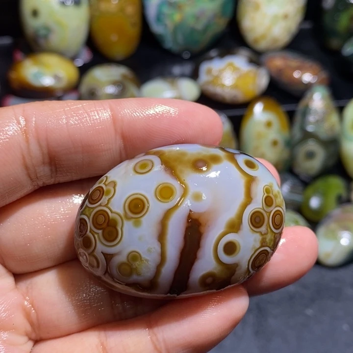 未镶嵌玛瑙/玉髓珠宝奇石