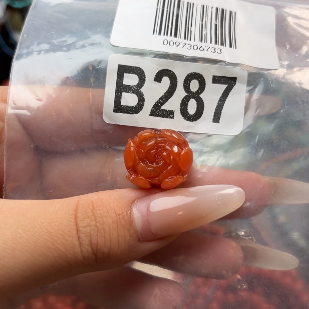 南红玛瑙未镶嵌珠宝奇石