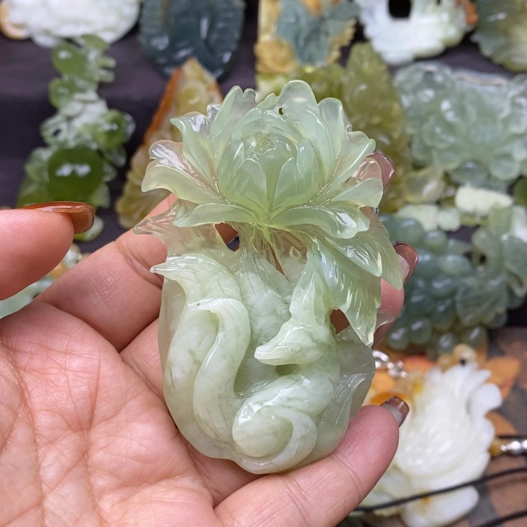 蛇纹石玉颈饰未镶嵌黎**然