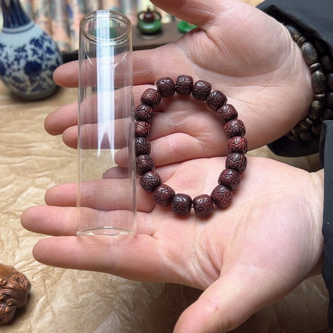 大叶紫檀（黑酸枝木类）