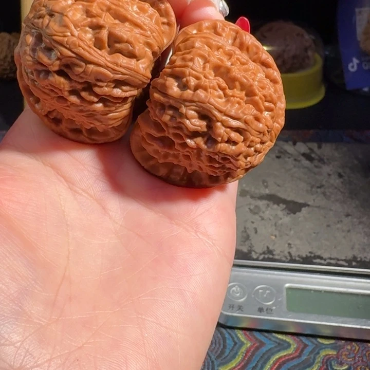 文玩核桃吊坠2356899990