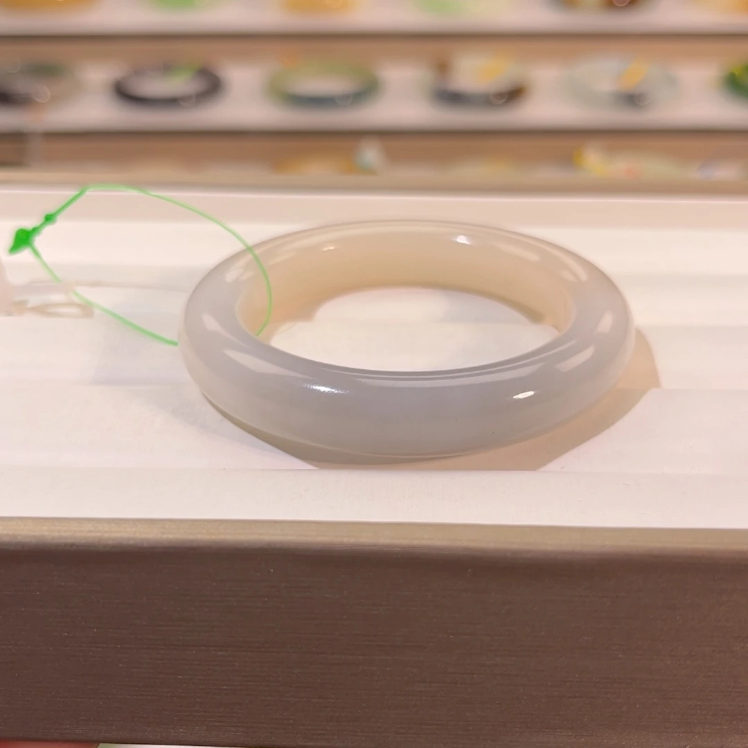 和田玉未镶嵌手镯粉紫双色