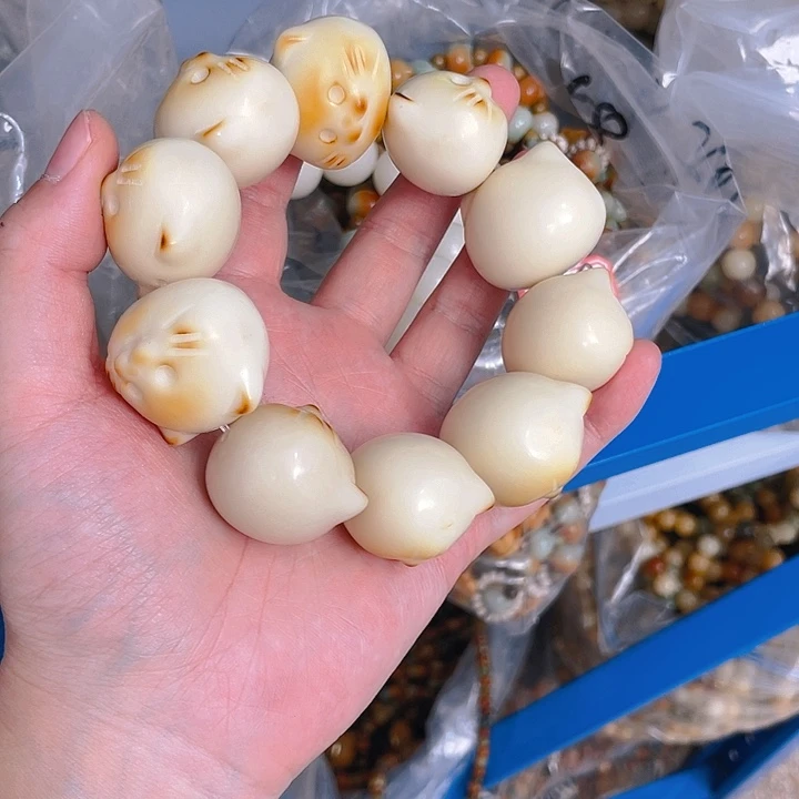 吊坠菩提根/象牙果猫头单圈10颗