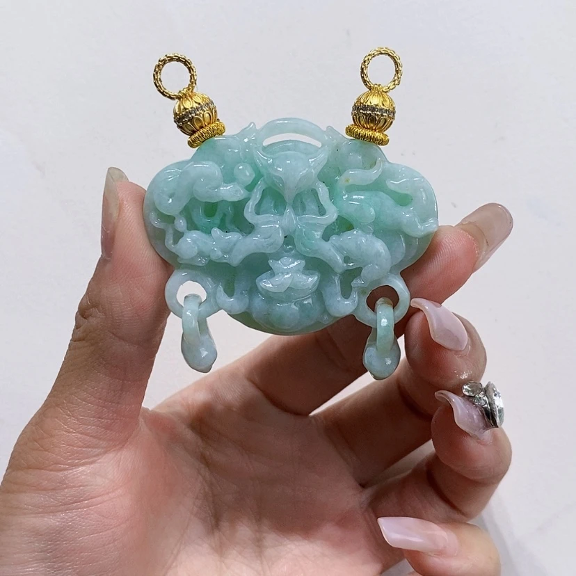【闪购商品】翡翠未镶嵌颈饰