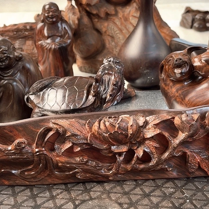 交趾黄檀（大红酸枝）古****。