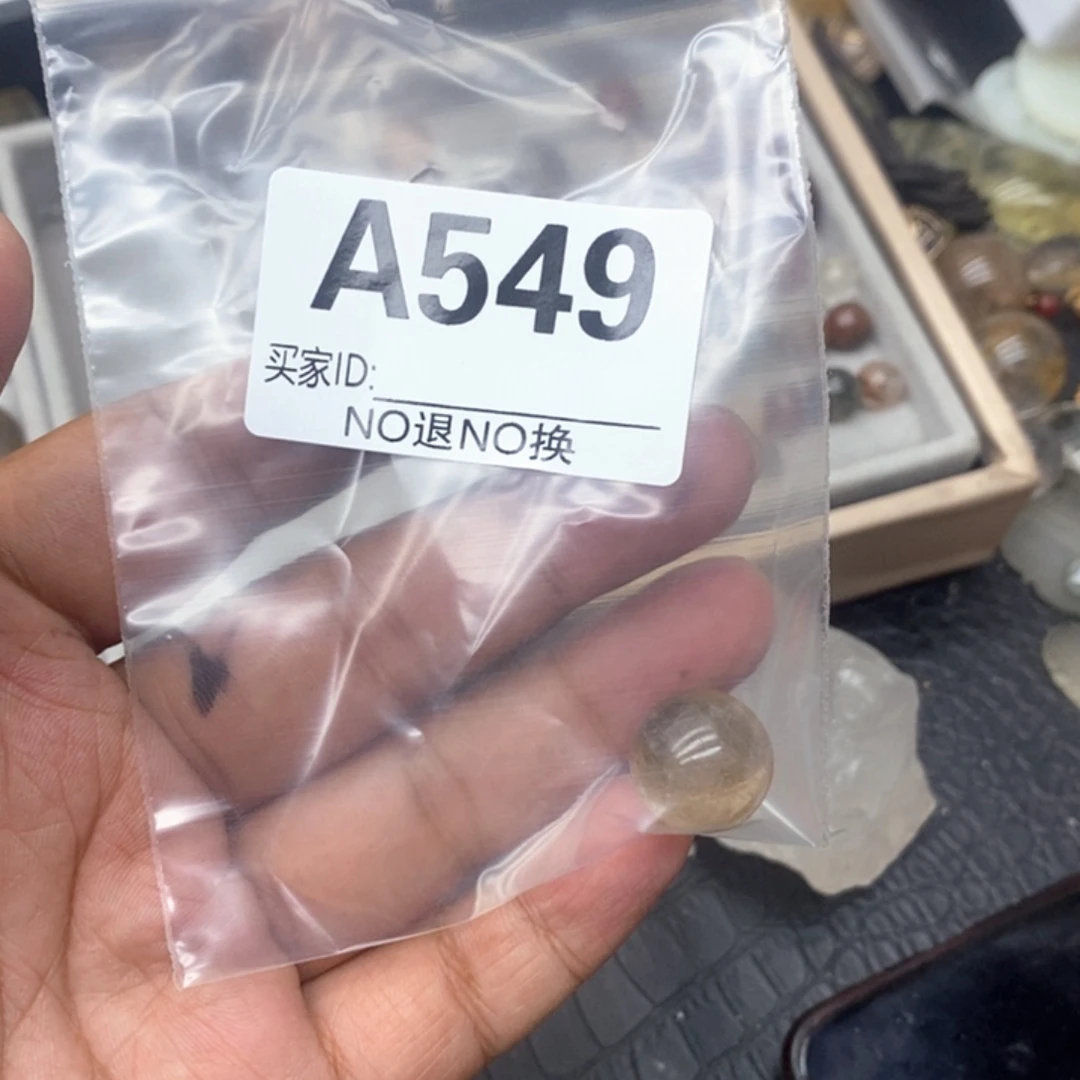 w***卡未镶嵌颈饰水晶卡卡10