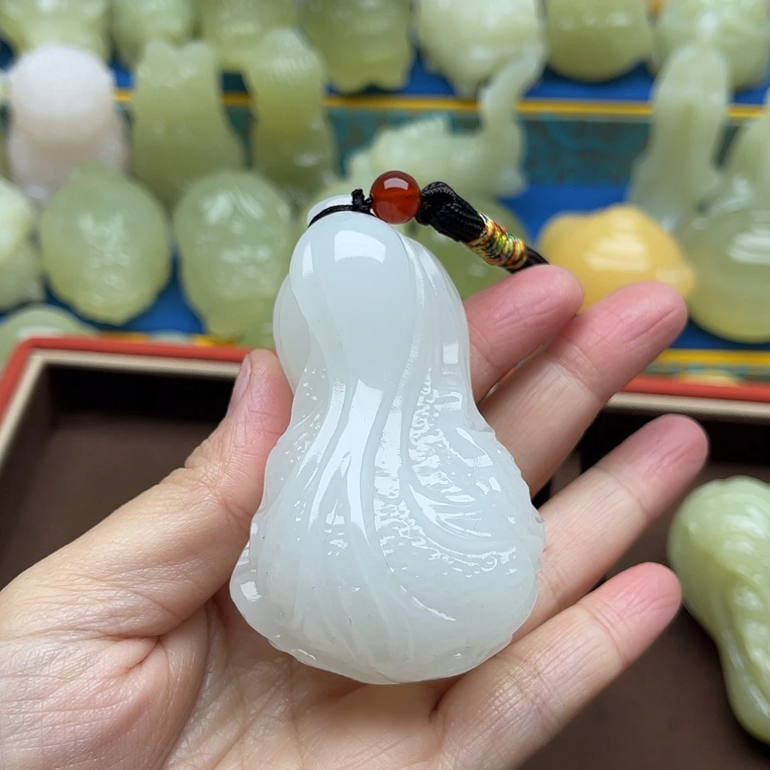 余***常玉天然桌面小摆件