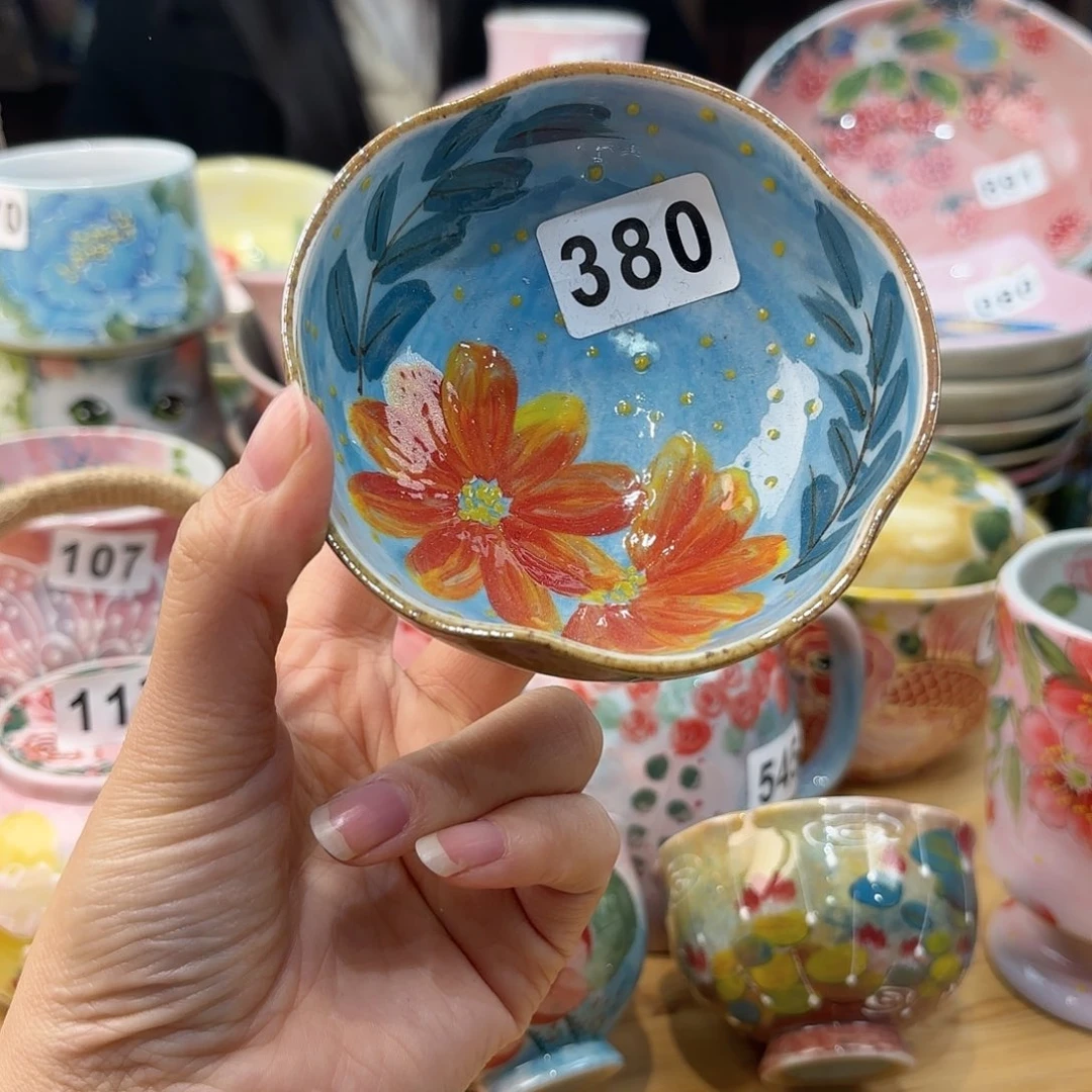 瓷片兔兔哈哈笑的想