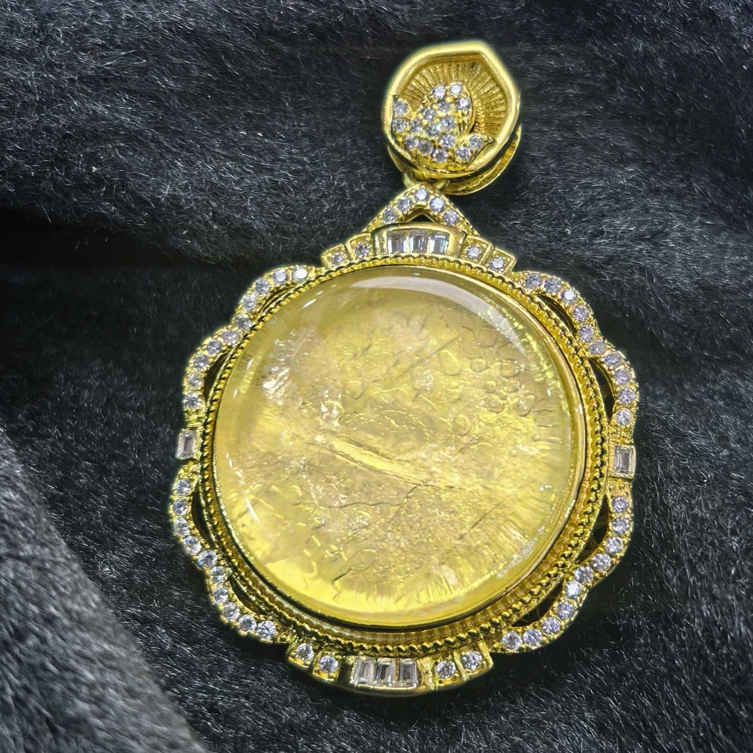 CT11182极光47黄龙帝晶圆无事牌水晶吊坠-配麻花链-送礼佳品