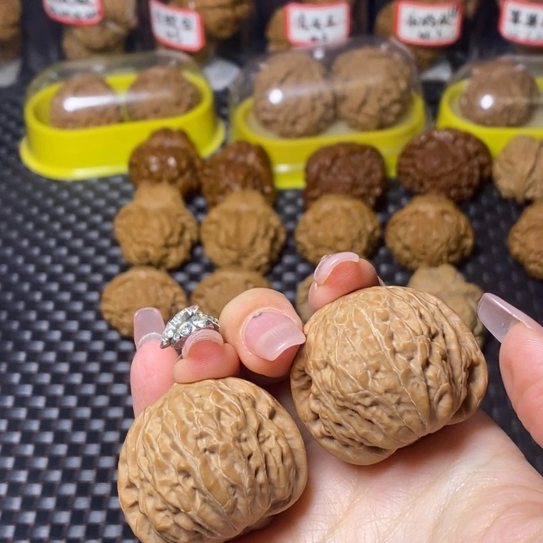 文玩核桃吊坠铁锤全品39