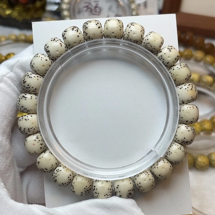 星月菩提手串石玉料瓷白9月留白