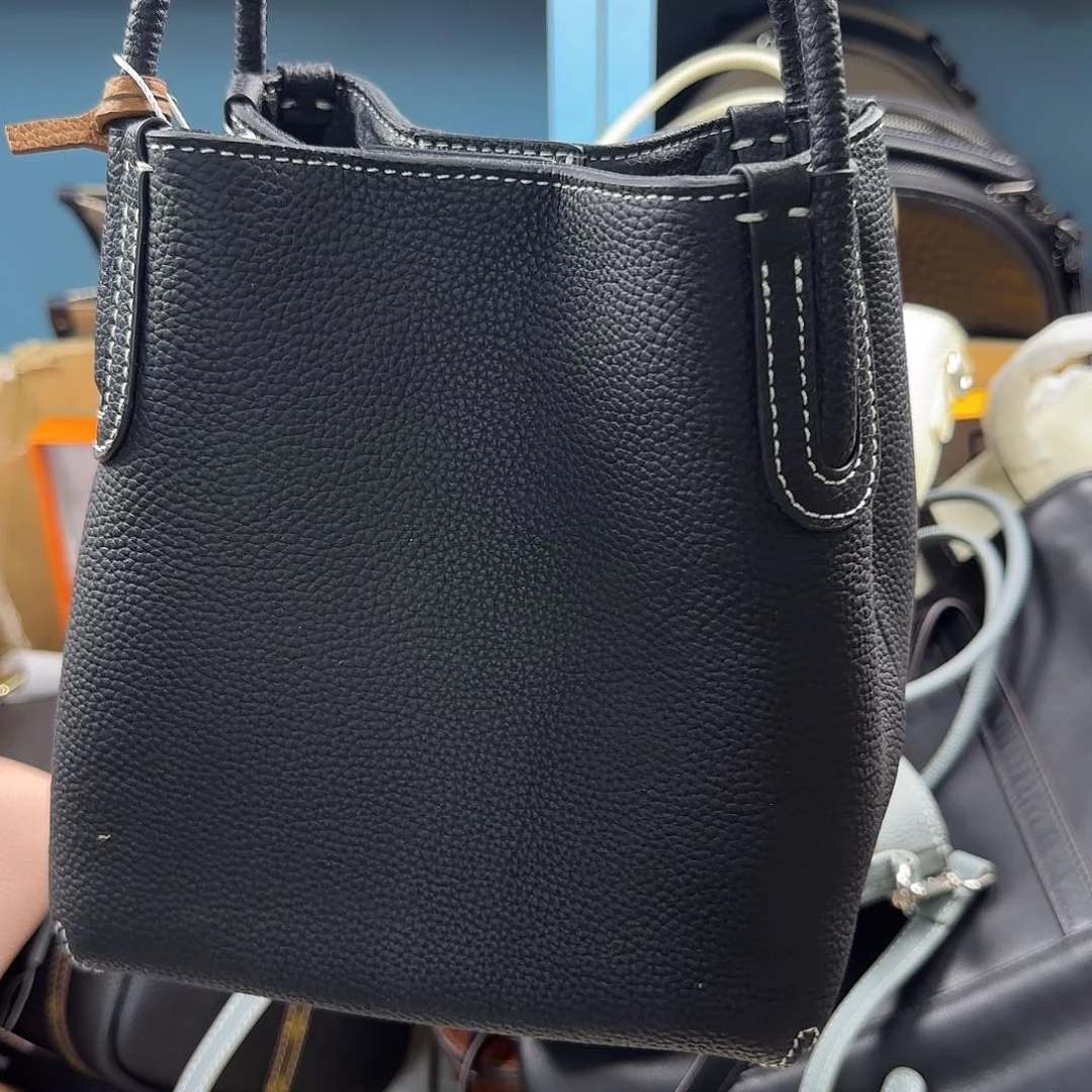 黄牛皮（革）头层牛皮山羊皮（革）