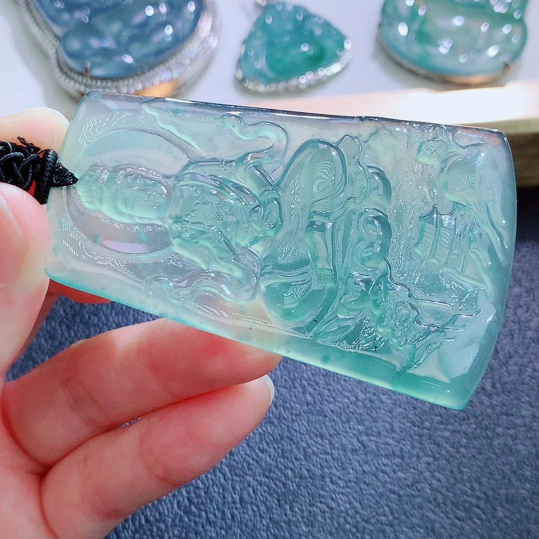 翡翠未镶嵌颈饰翡翠
