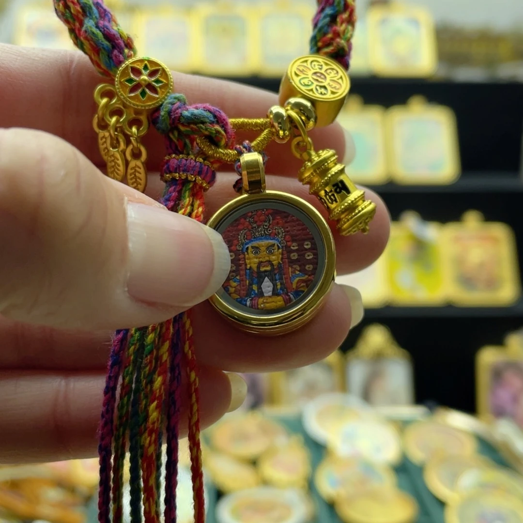 吊坠顺**水唐卡等多种形式的艺术