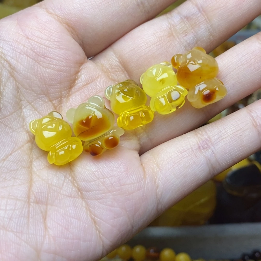 未镶嵌琥珀珠宝奇石