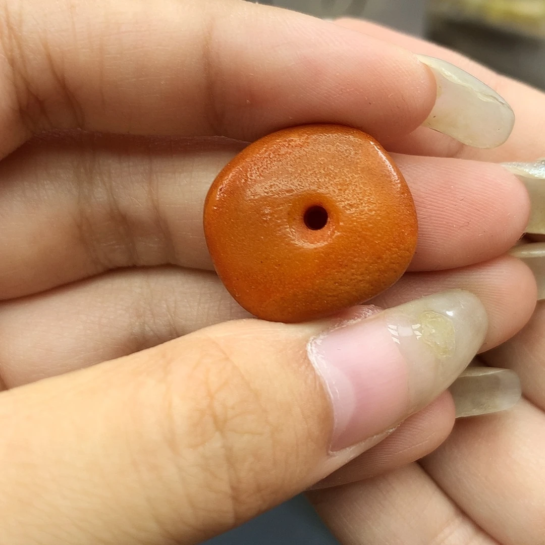 未镶嵌琥珀珠宝奇石
