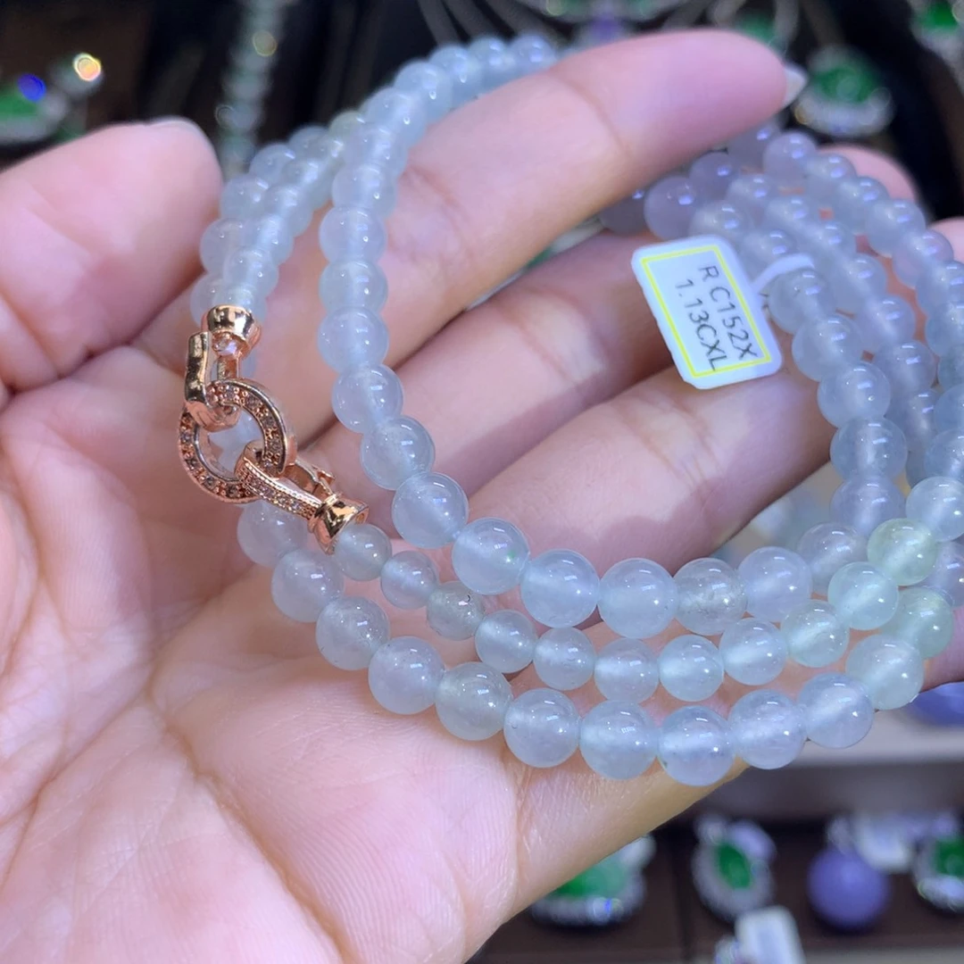 翡翠颈饰18K金镶嵌翡翠