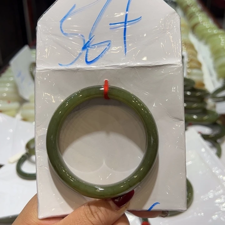 和田玉（糖玉）手镯未镶嵌?**?