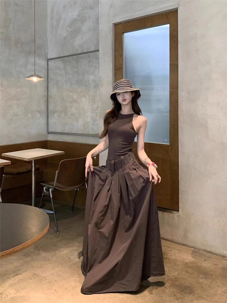 拼接假两件灰色吊带连衣裙女夏季修身收腰无袖裙子设计感大摆长裙