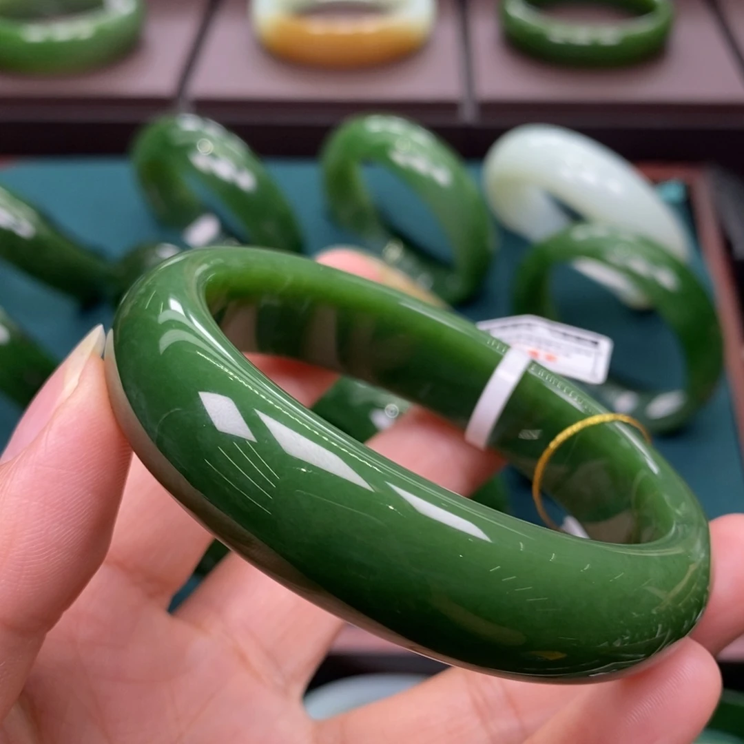 和田玉（碧玉）未镶嵌手镯6061