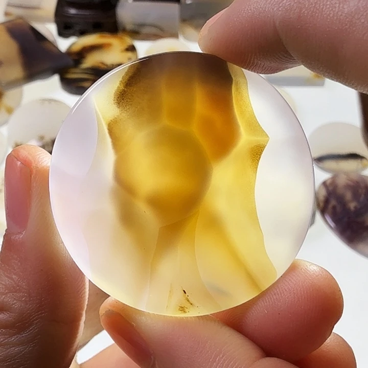 玛瑙/玉髓未镶嵌珠宝半成品