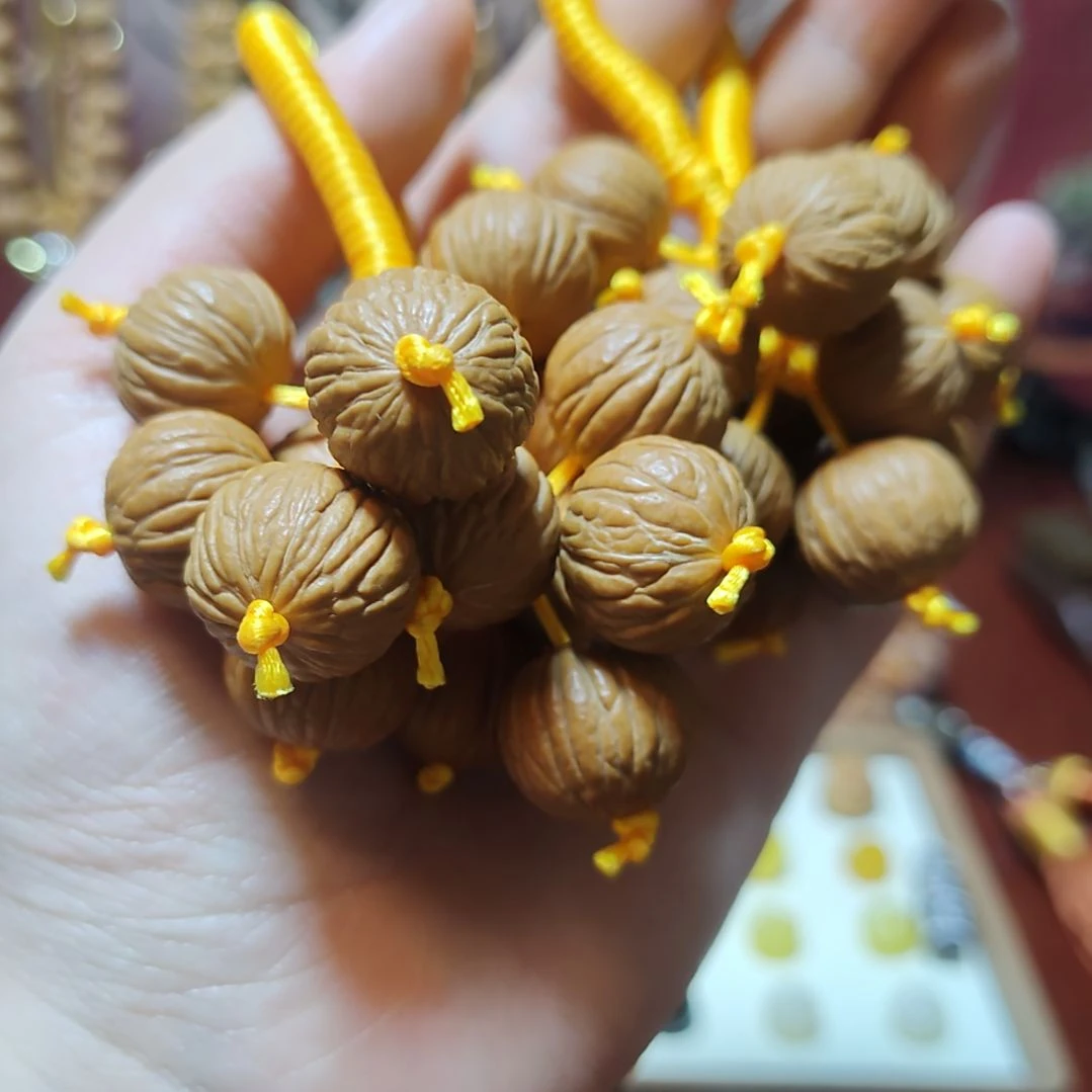 猴头核桃吊坠原皮猴头葡萄串