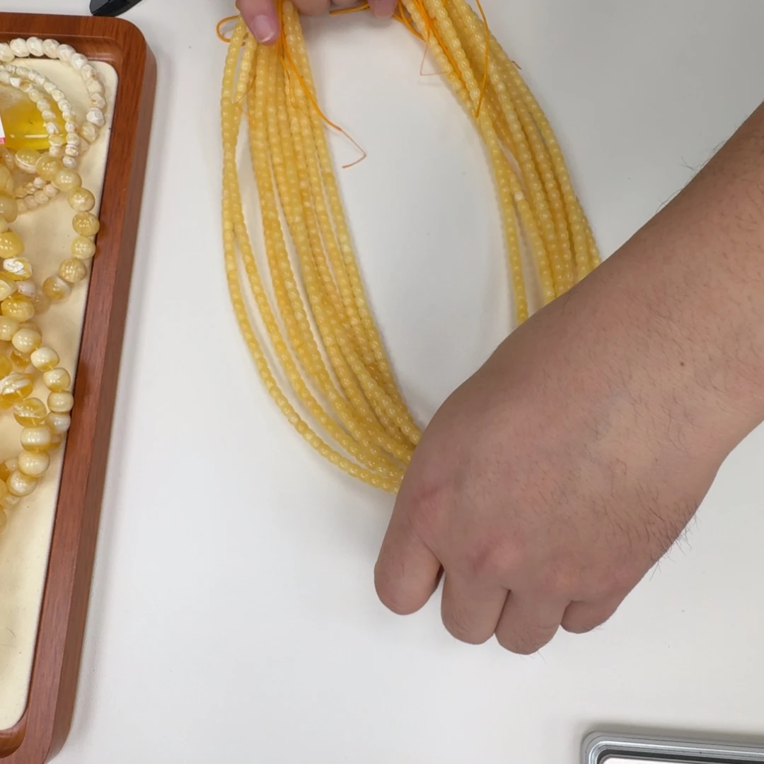 琥珀未镶嵌手链多样性发其一