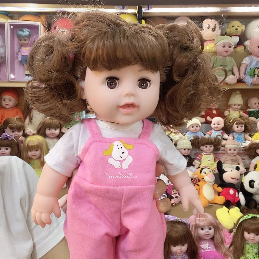 塑料软糖胶娃娃玩具