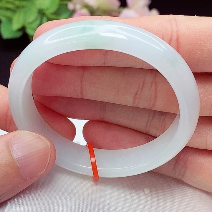 翡翠手镯未镶嵌54圈贵妃