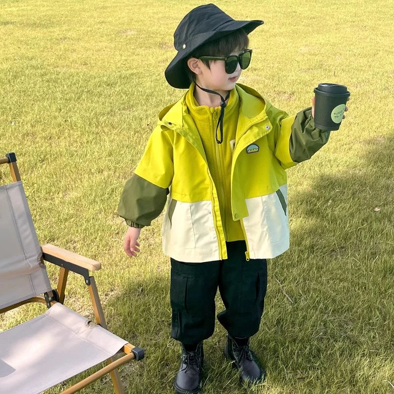 男童春秋装三合一外套2025新款洋气风衣男孩户外连帽拼色风衣