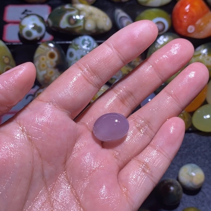 未镶嵌玛瑙/玉髓珠宝奇石w*