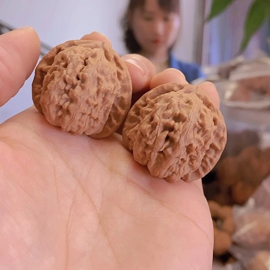 【闪购商品】把件文玩核桃34白狮子