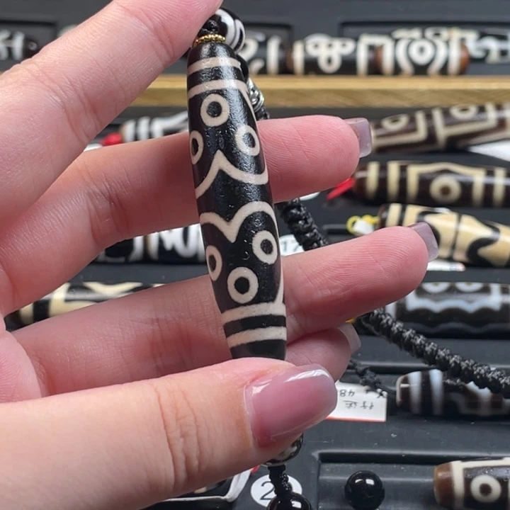 未镶嵌颈饰玛瑙/玉髓（覆膜）