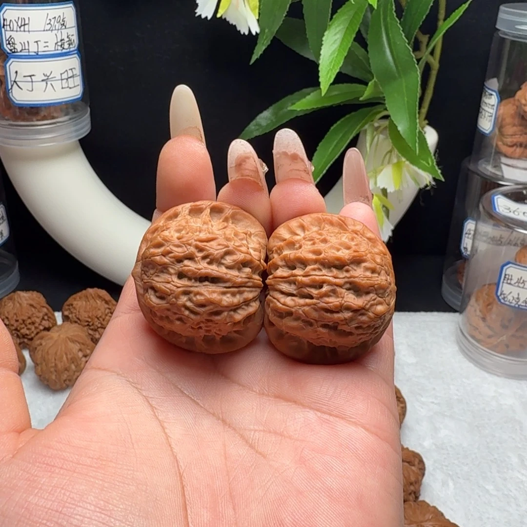 D***a文玩核桃把件全品血麒麟37