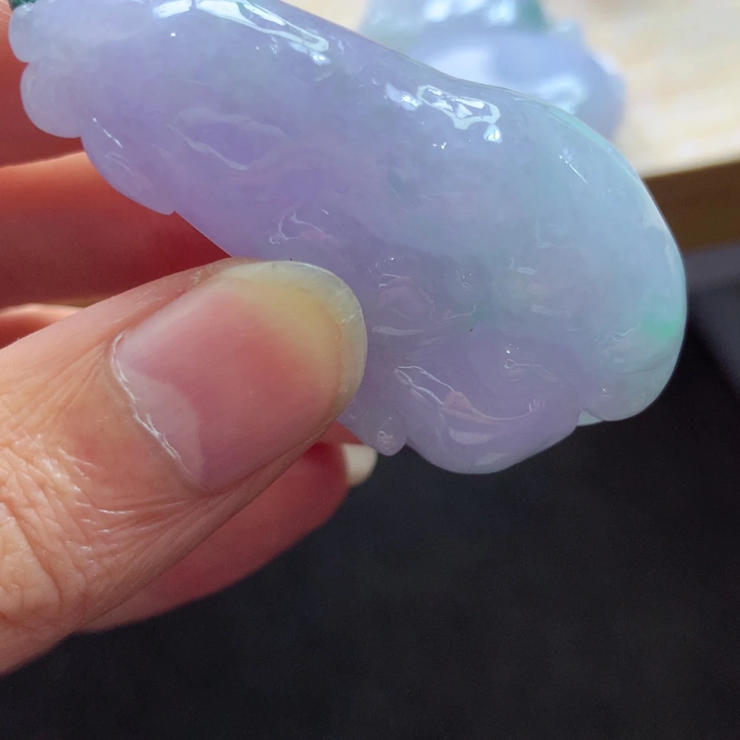 翡翠未镶嵌颈饰吊坠