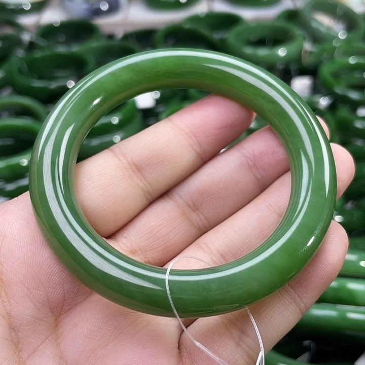 未镶嵌手镯和田玉（碧玉）