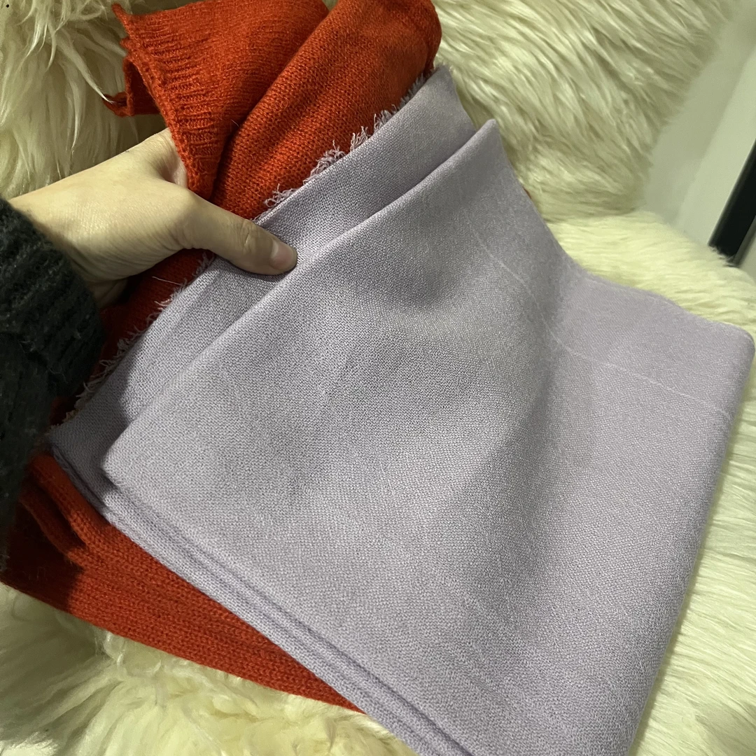 随机颜色羊毛围巾