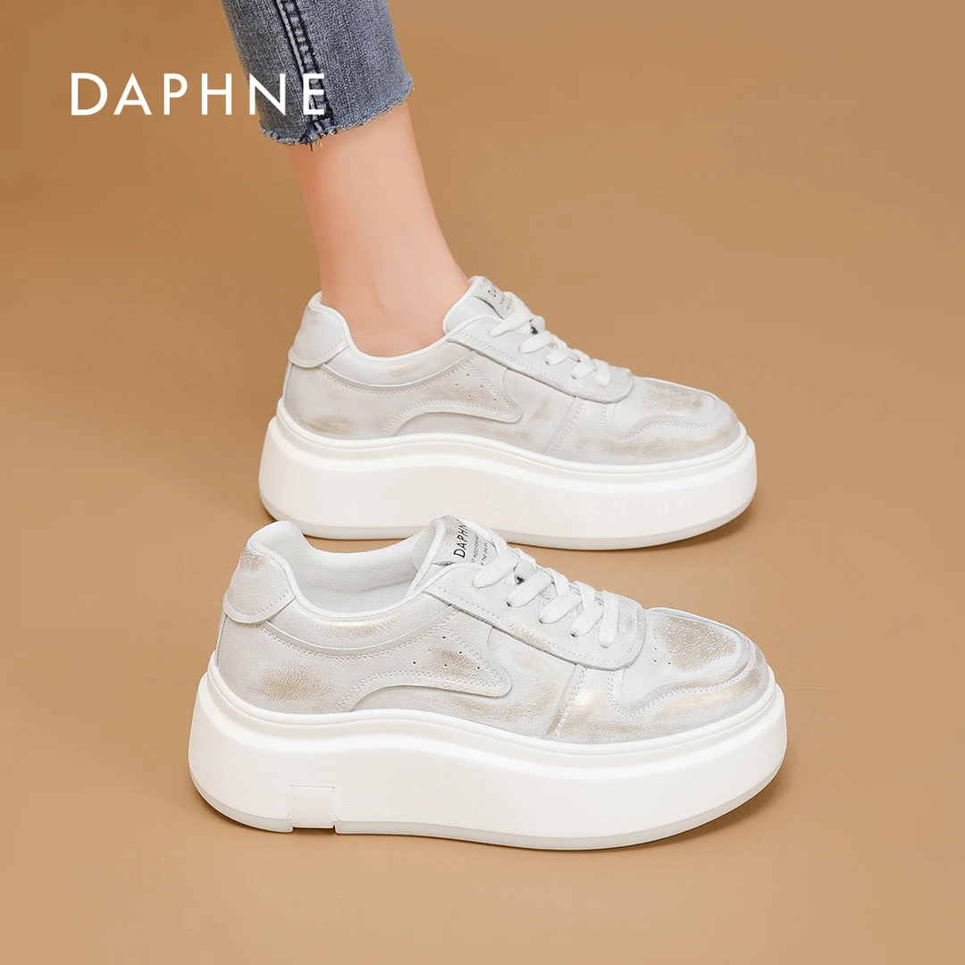 Daphne/达芙妮厚底小白鞋2026春季新款真皮百搭增高休闲系带板鞋