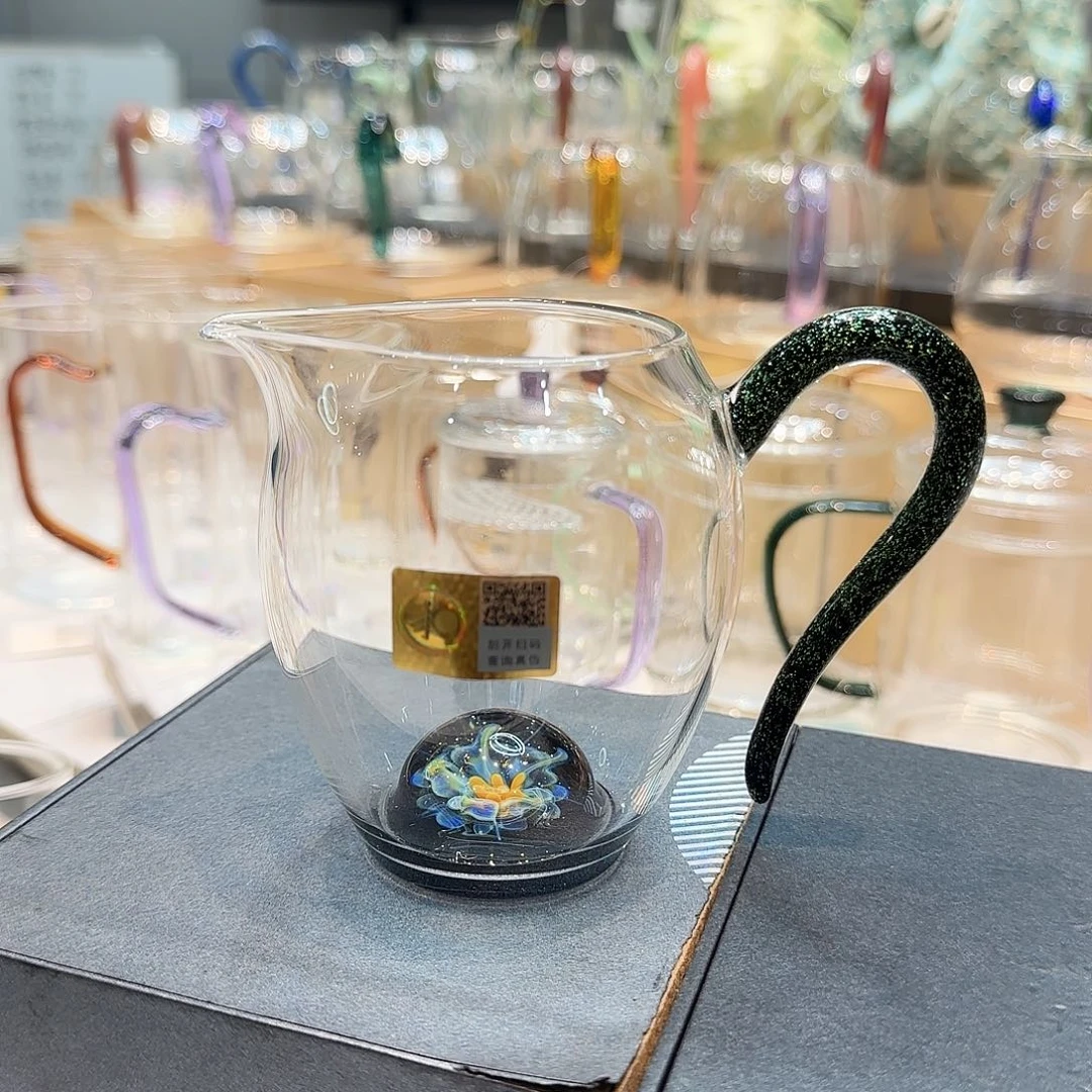 爱***猫禾器星悦怡然公道杯