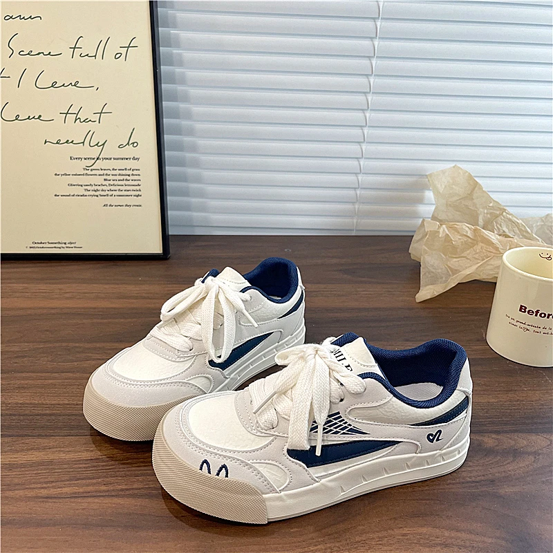 易少年港风小白鞋女ins学生百搭运动休闲板鞋2025冬季女鞋德训鞋