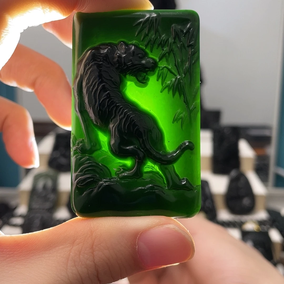 蛇纹石玉银S925镶嵌吊坠