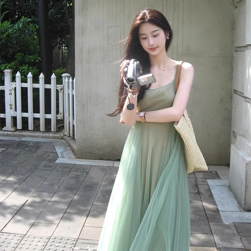 法式绝美超好看绿色网纱吊带连衣裙女夏季高腰显瘦艺术感长裙子