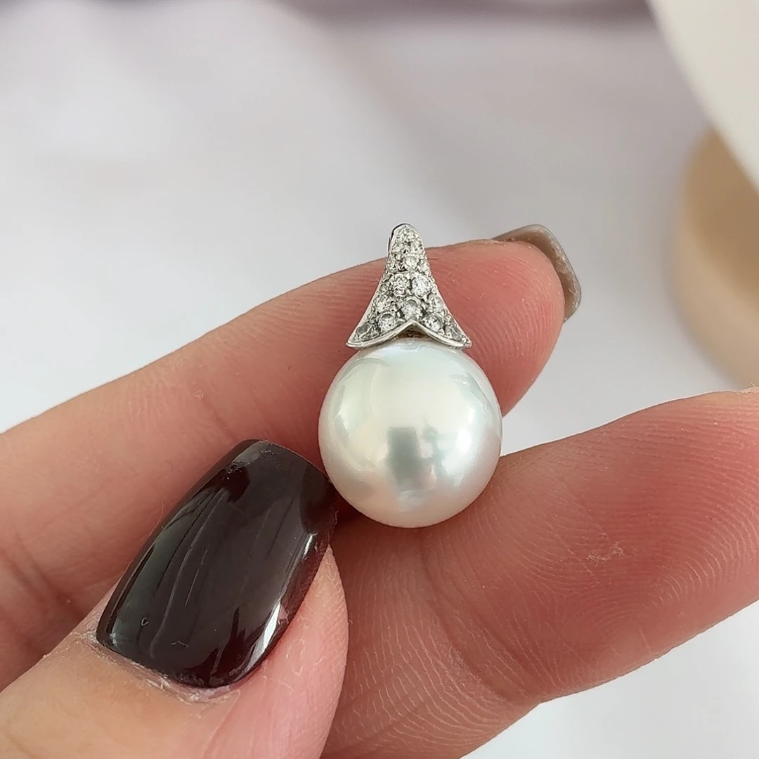 海水珍珠铂Pt900镶嵌颈饰