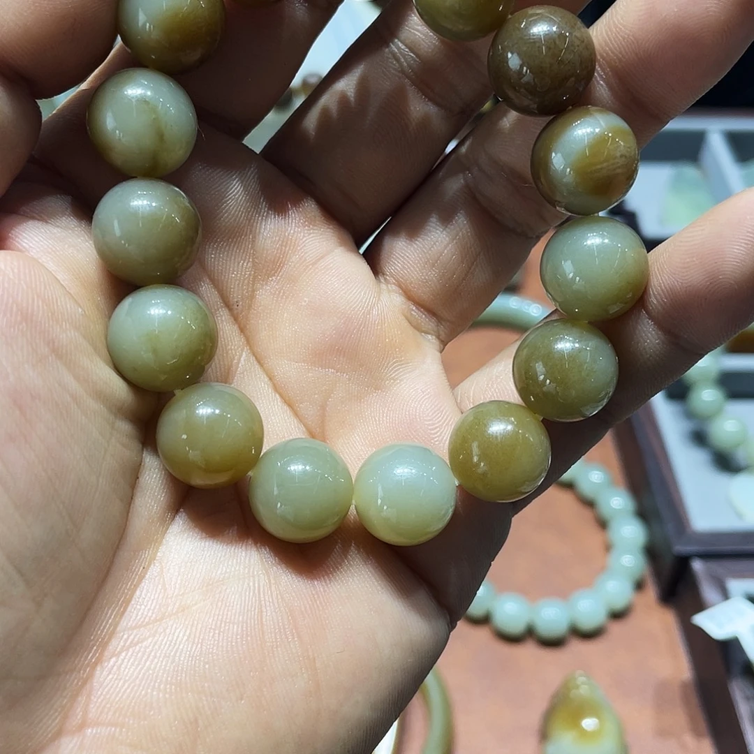 和田玉（糖玉）未镶嵌手链